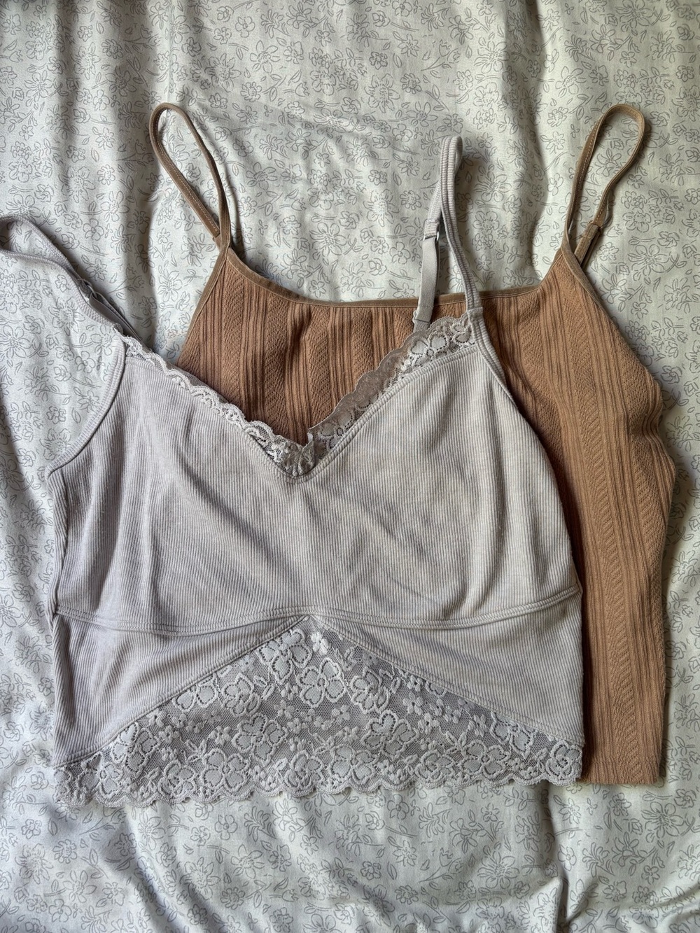 American Eagle Old Navy Cami Tank Crop Top Bundle Brown Grey Lace Ribbed Size L